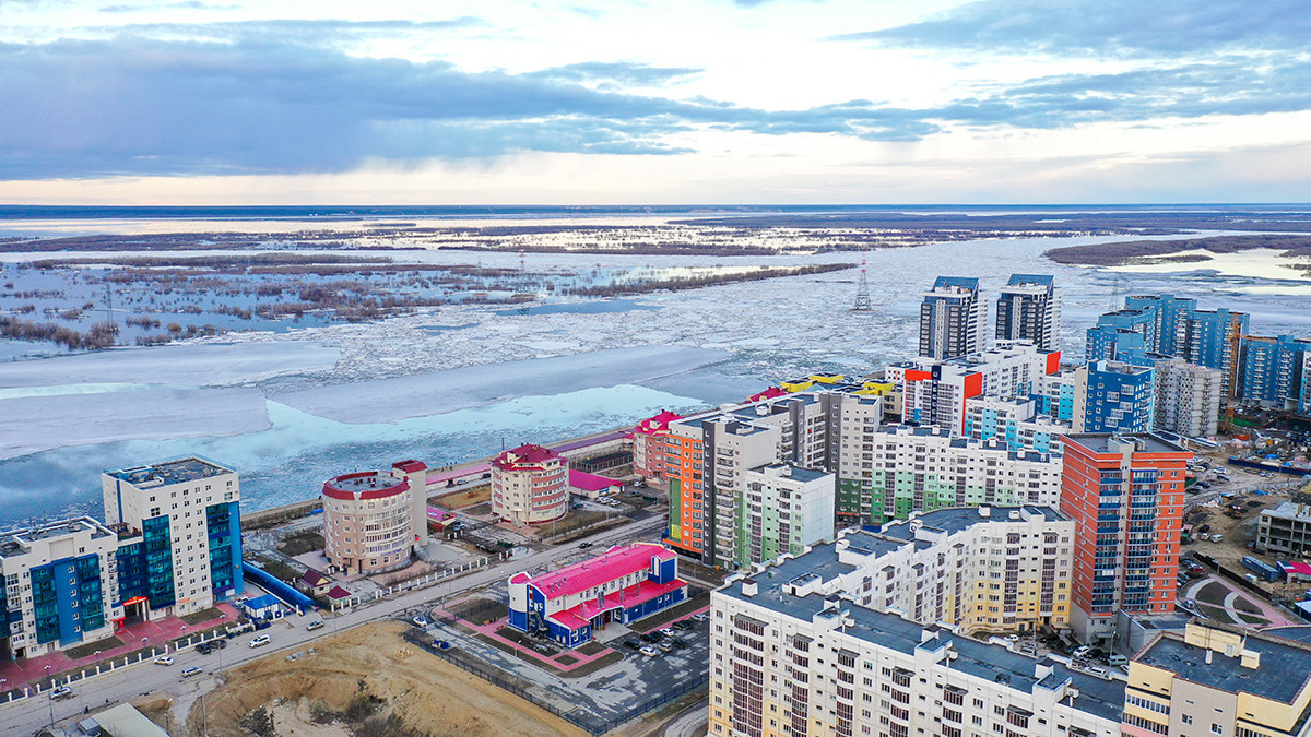 Iakutsk. Vista do rio Lena