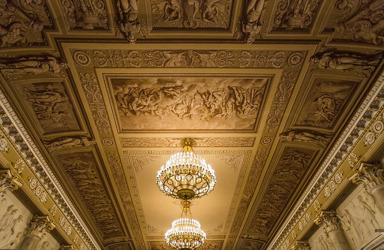 10 buildings in St. Petersburg that are stunning on the INSIDE (PHOTO