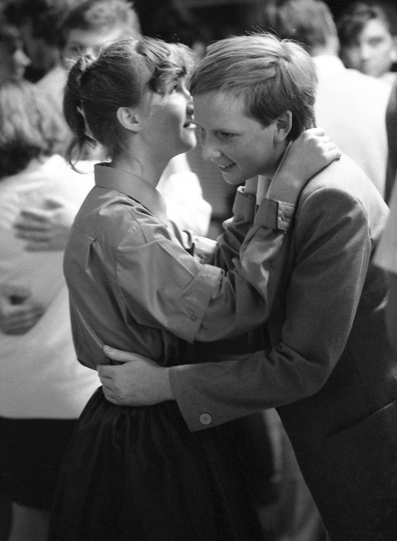 В училищната дискотека