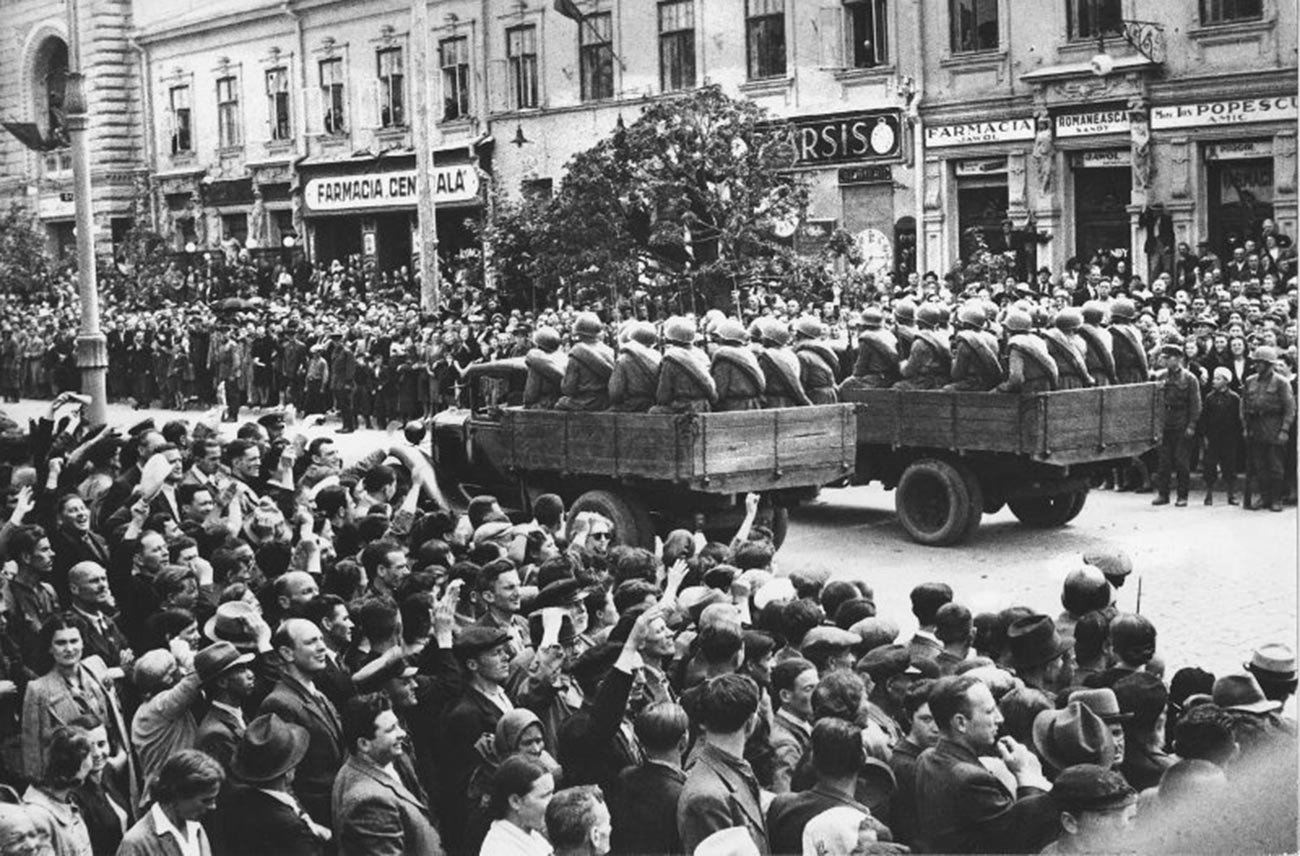 Тот самый Парад по случаю присоединения в Кишиневе, 1940 