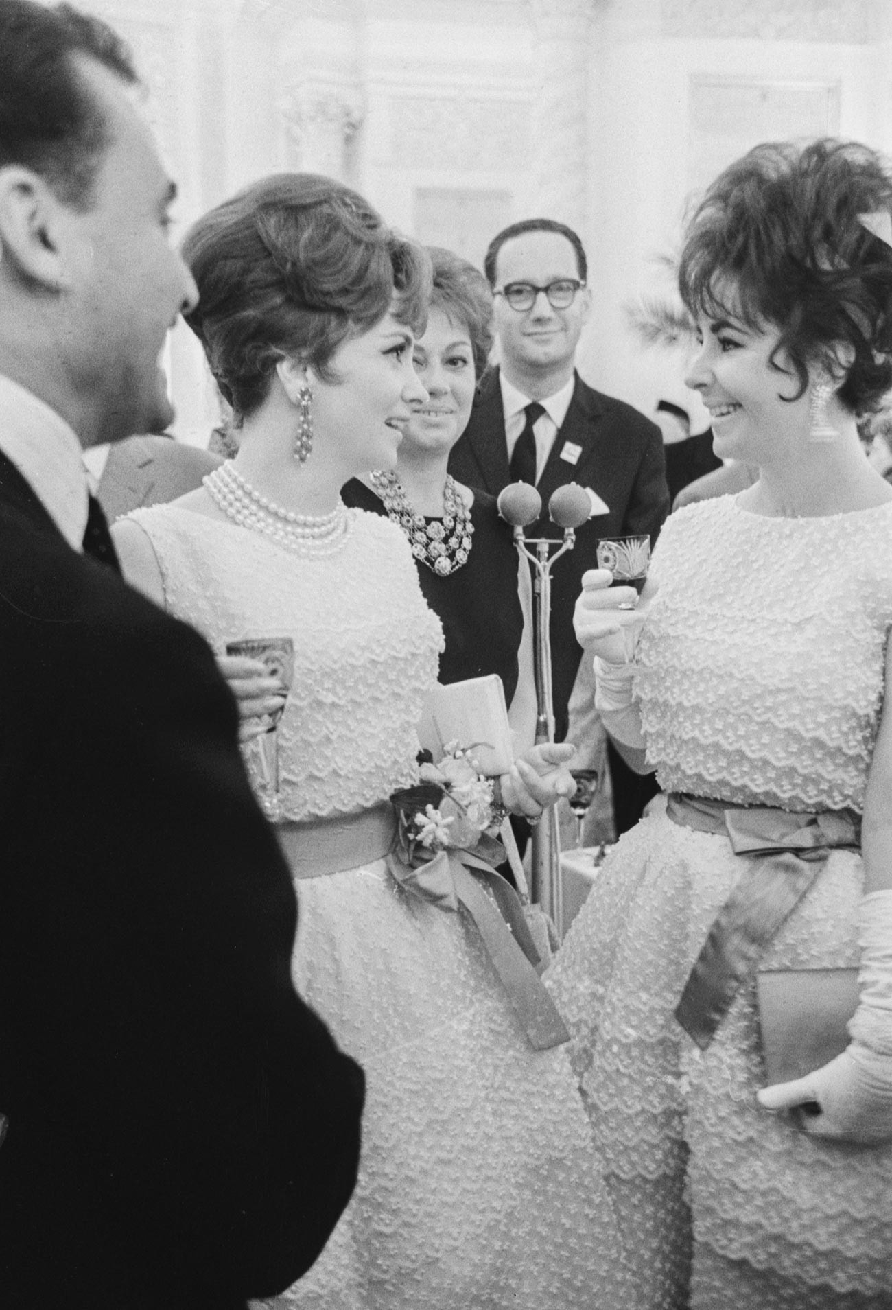 Elizabeth Taylor und Gina Lollobrigida 