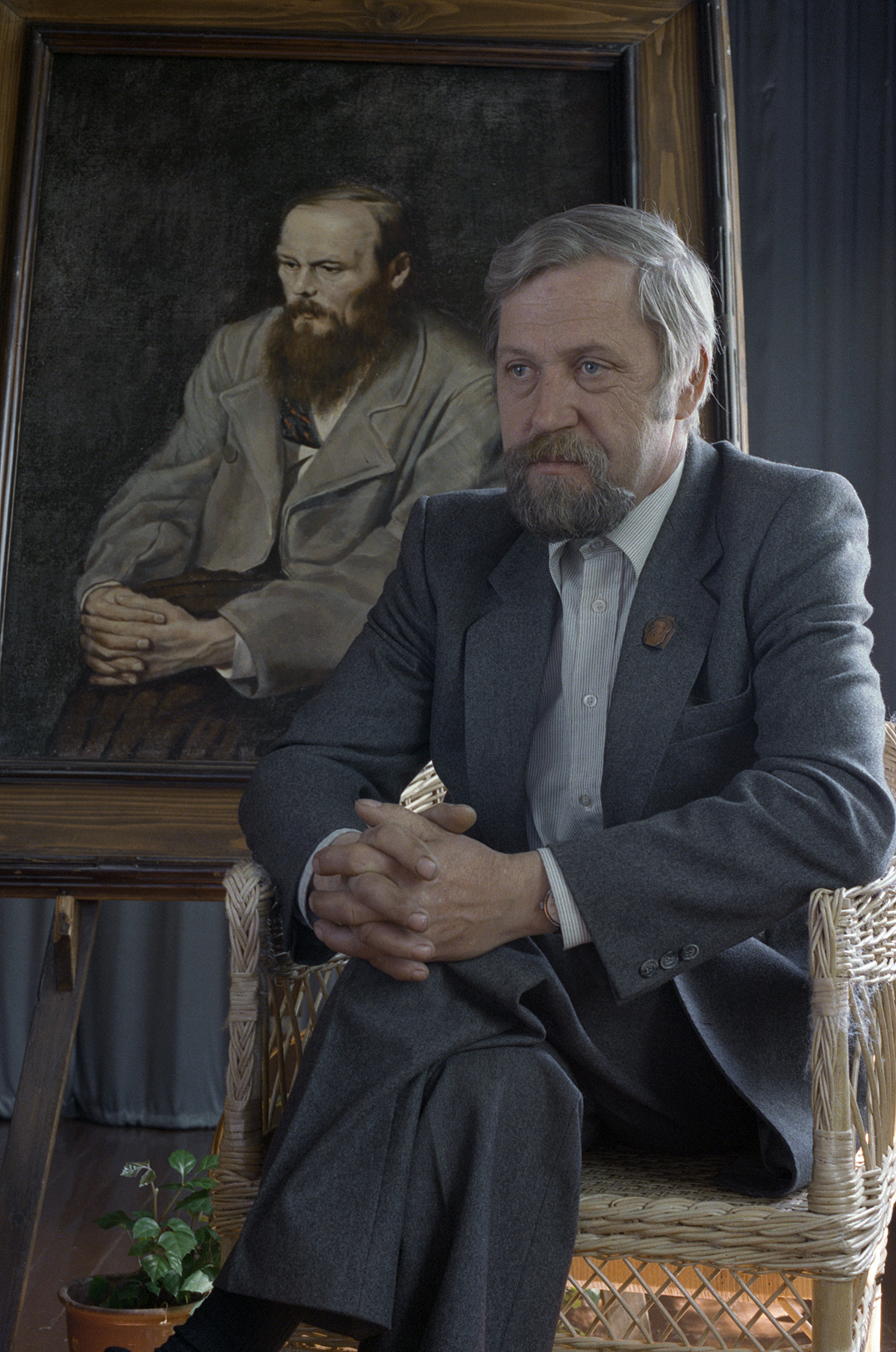 Дмитриј Андрејевич Достојевски, пишчев праунук, 1996. година