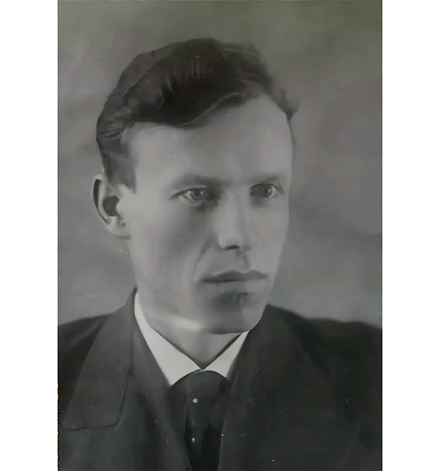 Никита Лавински