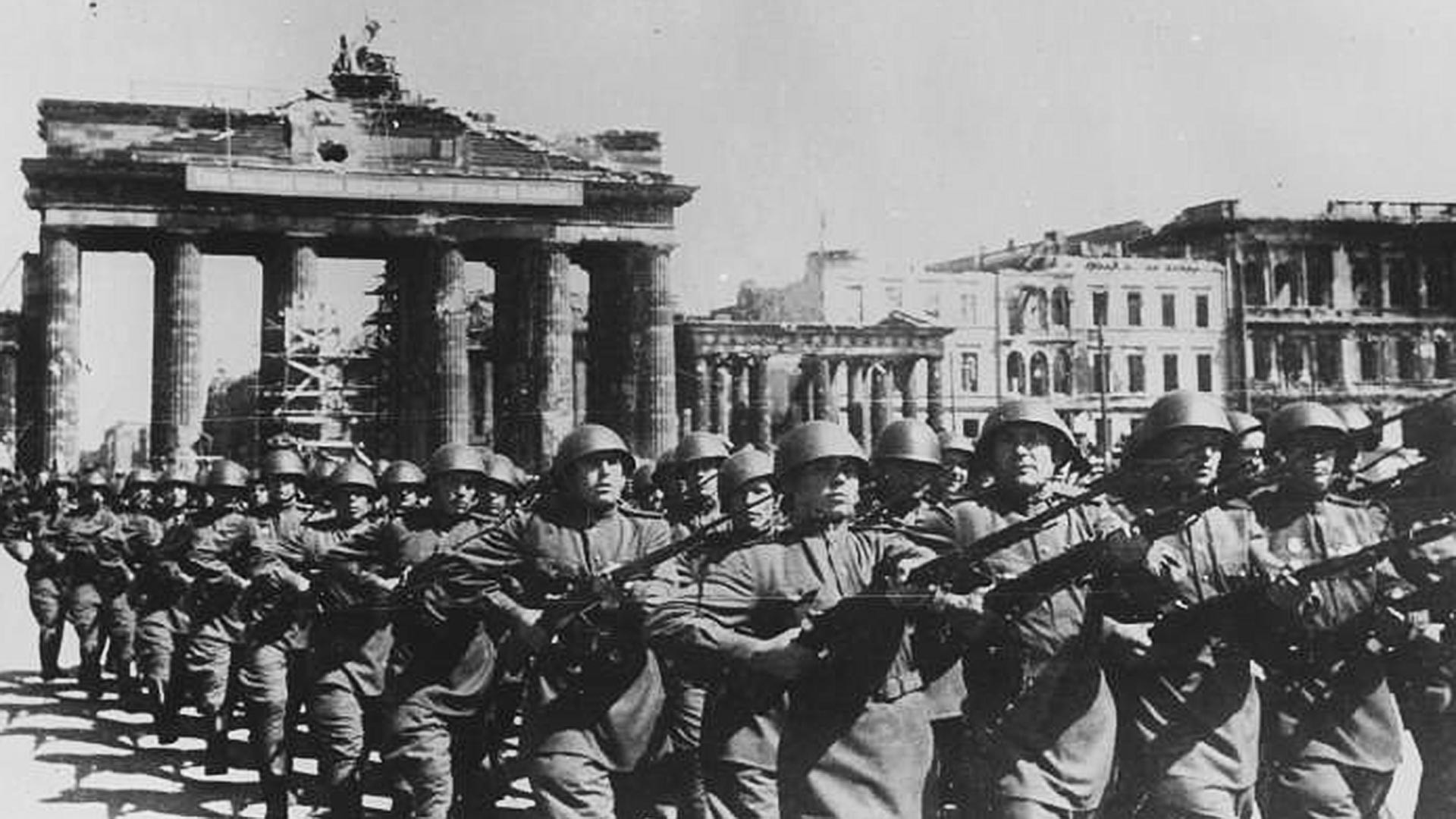 Парад союзных войск в Берлине 7 сентября 1945