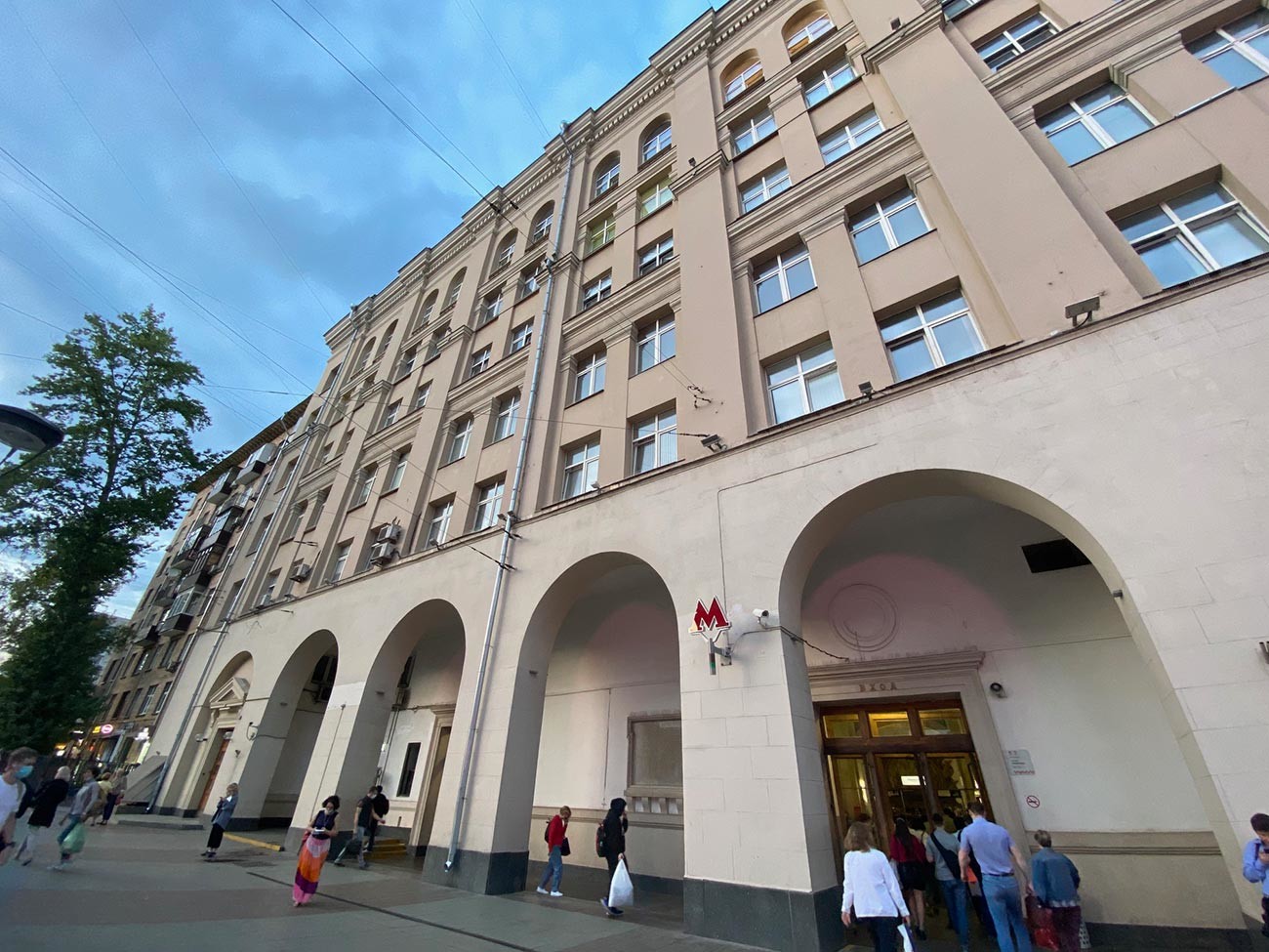 в каком городе метро проходит через жилой дом. Смотреть фото в каком городе метро проходит через жилой дом. Смотреть картинку в каком городе метро проходит через жилой дом. Картинка про в каком городе метро проходит через жилой дом. Фото в каком городе метро проходит через жилой дом