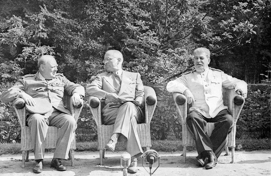U.S. and British leaders through the lenses of Soviet photographers
