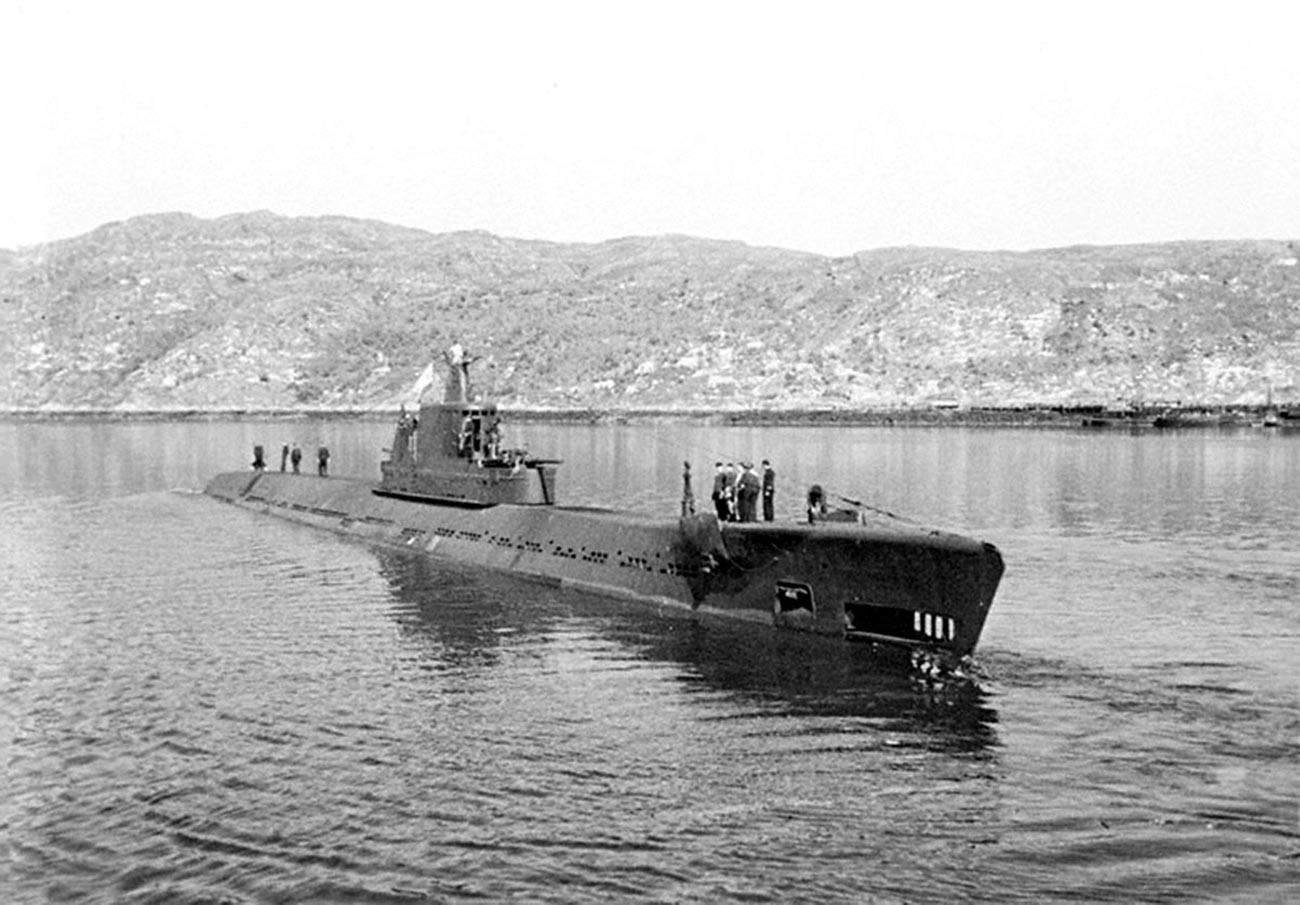 Резултат с изображение за „Съветска подводница потапя германски транспортен кораб“