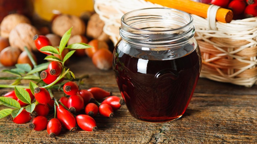 Marmellata di rosa canina: un dolce toccasana per l ...