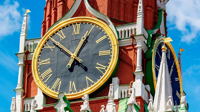 5 Secrets Of The Famous Kremlin Clock - Russia Beyond