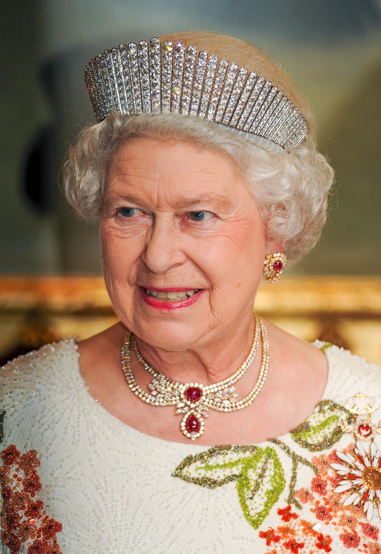 Queen Elizabeth II will attend a state banquet on the first day of a state visit to Turkey on 13 May 2008 in Ankara.