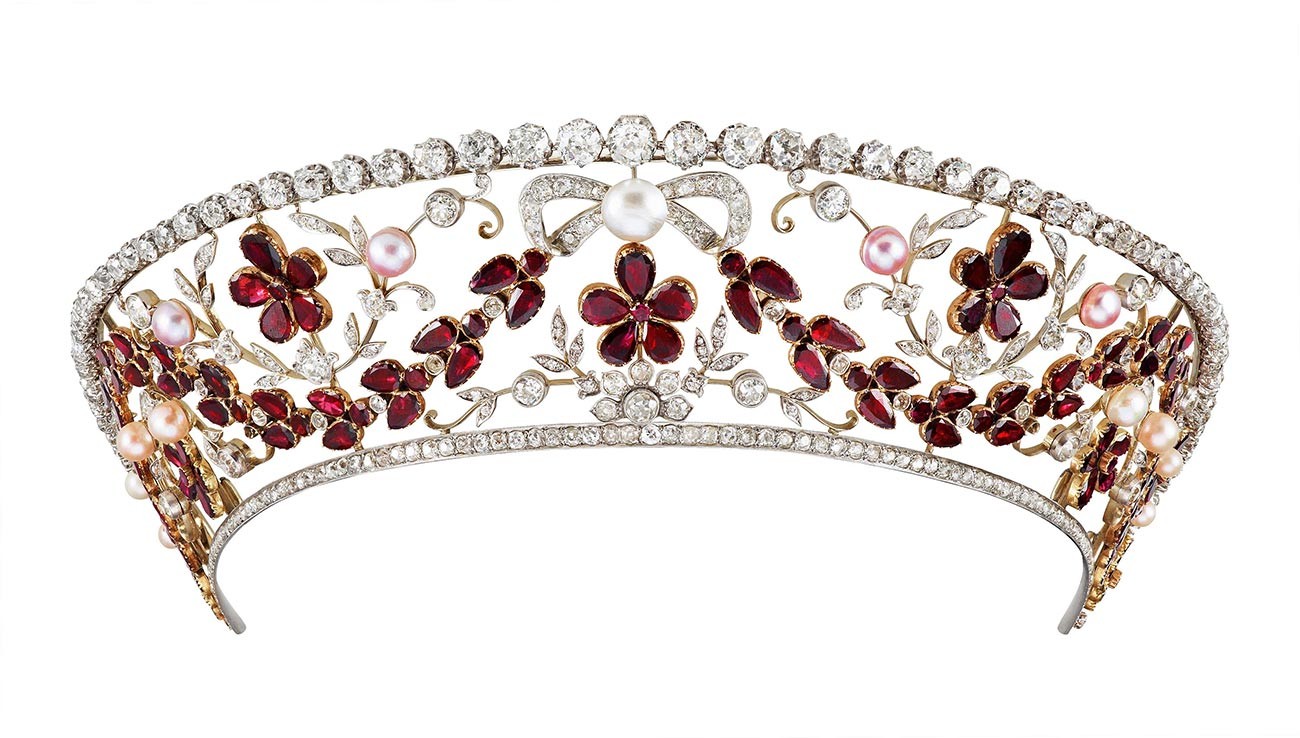 The Garnet Kokoshnik. 