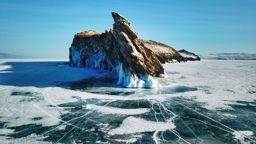 Eiskunstlauf auf dem Baikalsee, UBahn und Wodka Ein