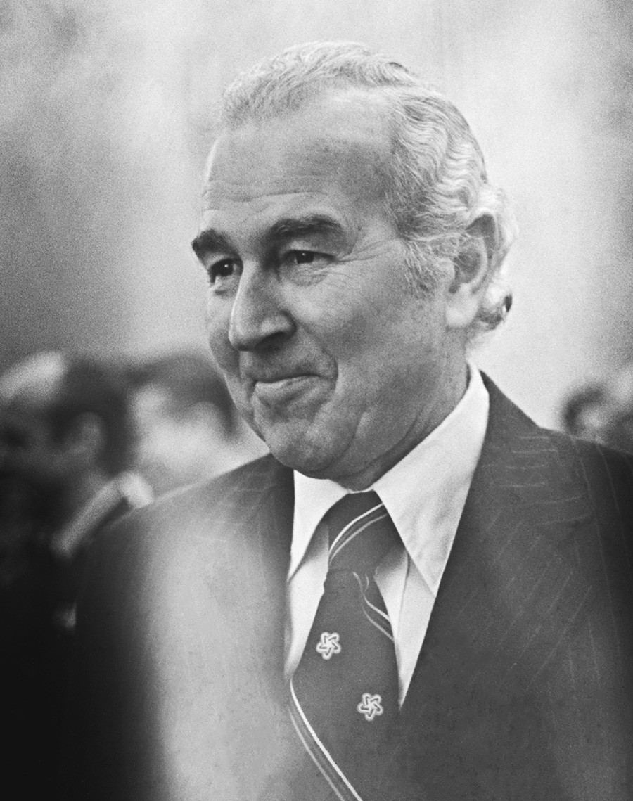 СССР. 18 януари 1977 г. СССР. 18 януари 1977 г. Извънреден и пълномощен посланик на Съединените американски щати Малкълм Тун.