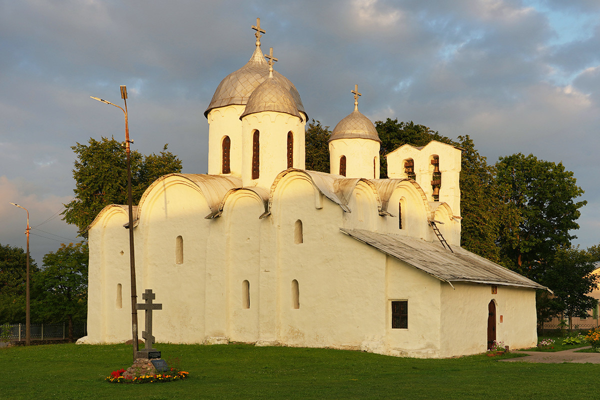 Что означает скупая церква