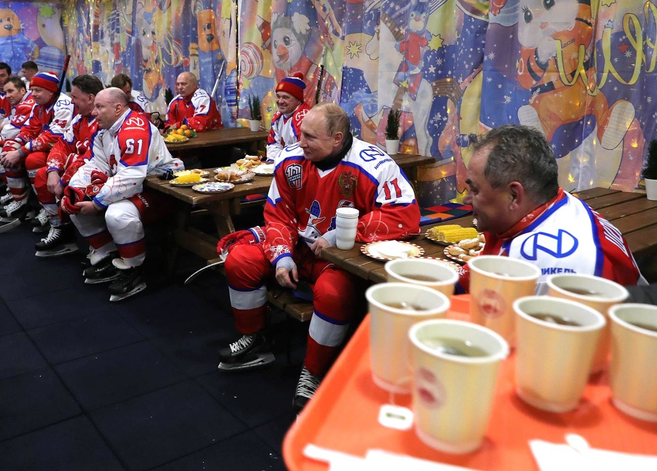 Vladimir Putin played in the new year's eve friendly match of the Night hockey League on Red Square