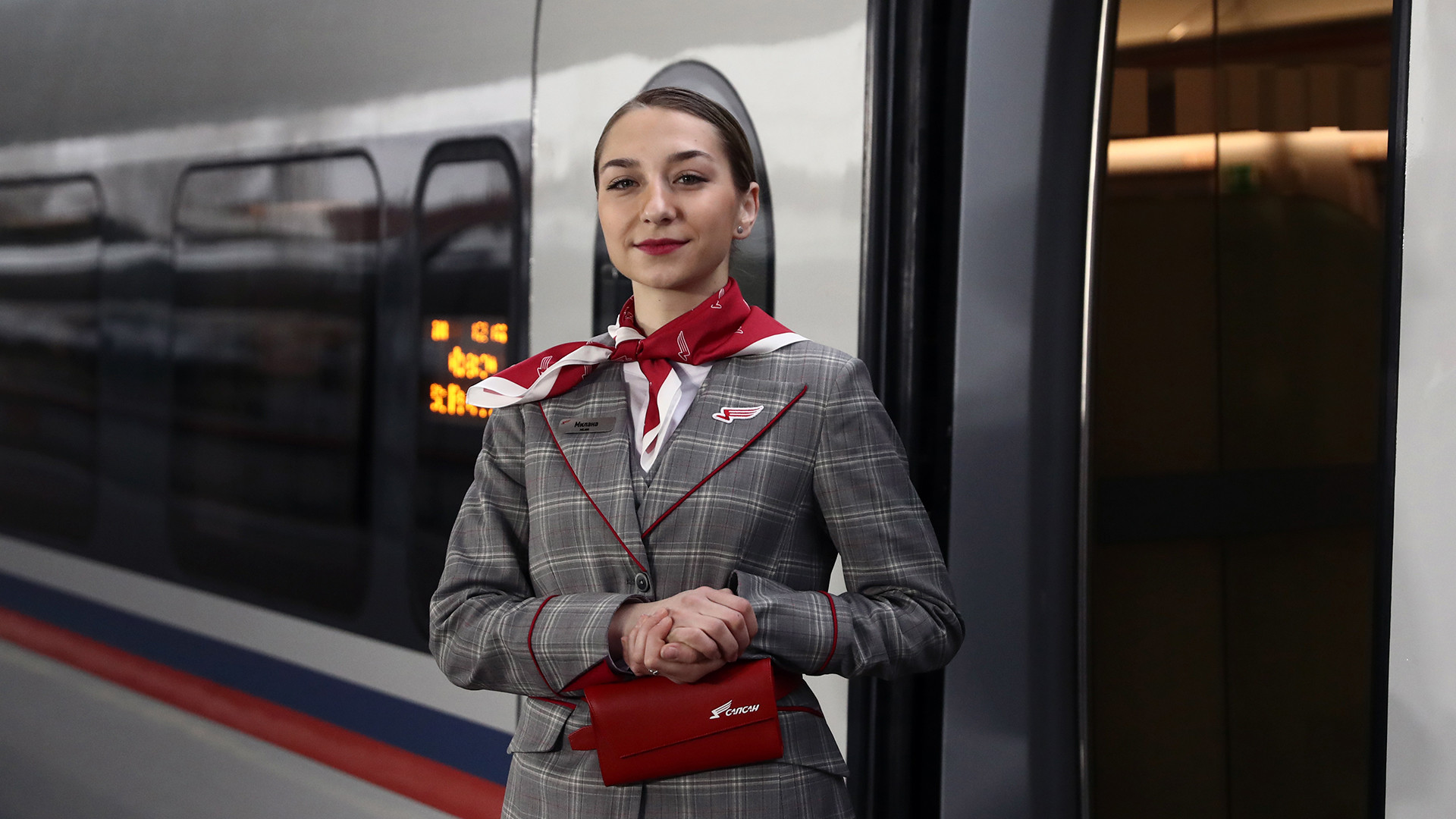 居心地の良い旅を演出してくれる ロシアの女性車掌15人 写真特集 ロシア ビヨンド