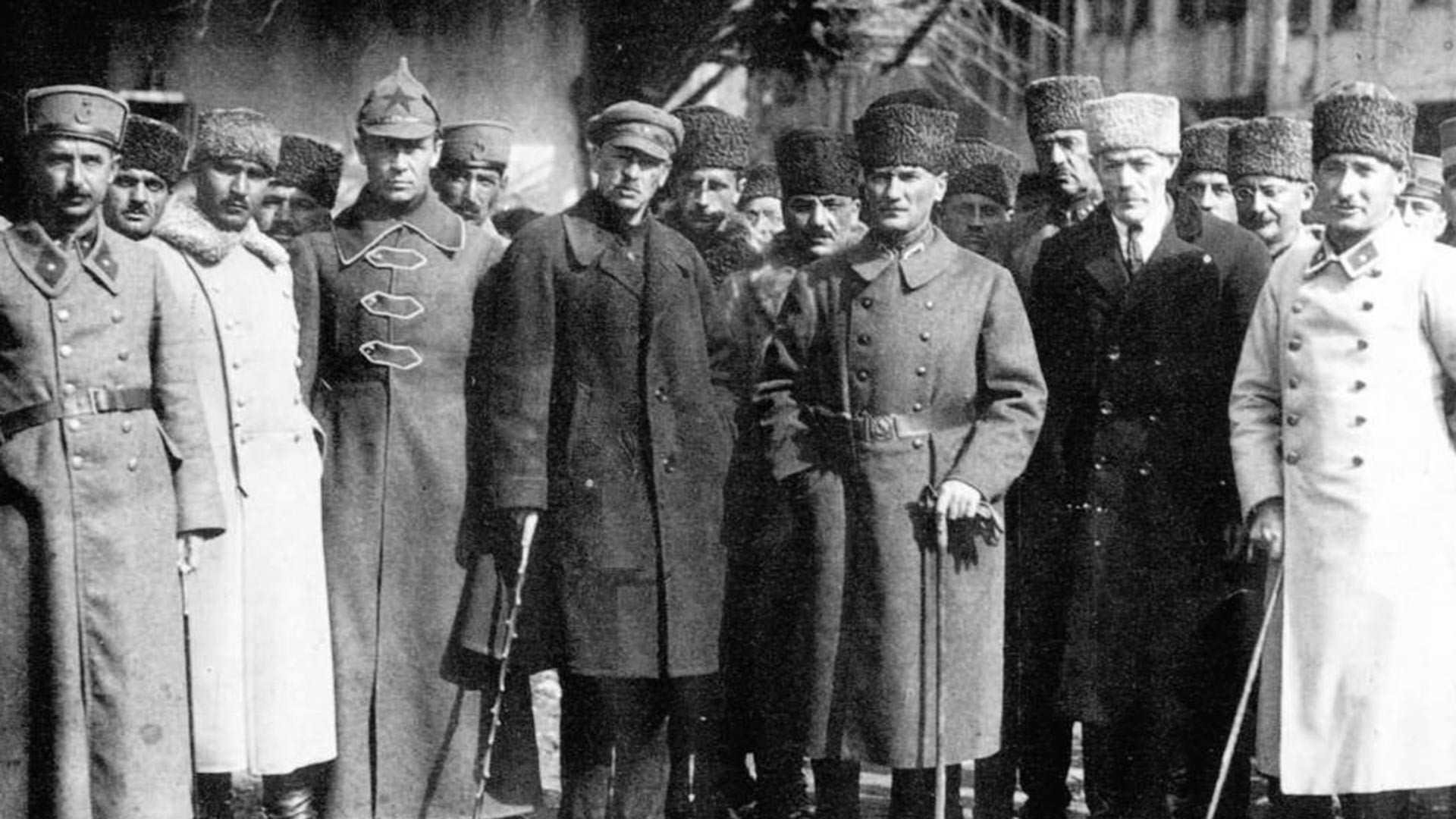 Как болшевиките помагат за създаването на съвременна Турция - Russia ...