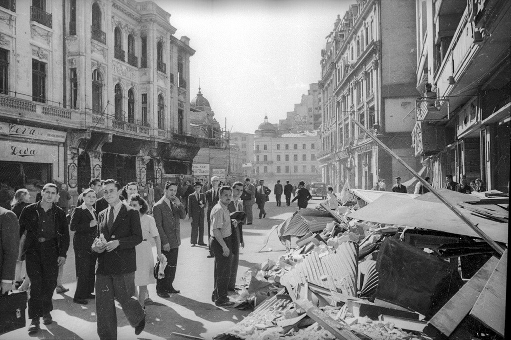 Liberated Bucharest through the eyes of Soviet photographers - Russia ...