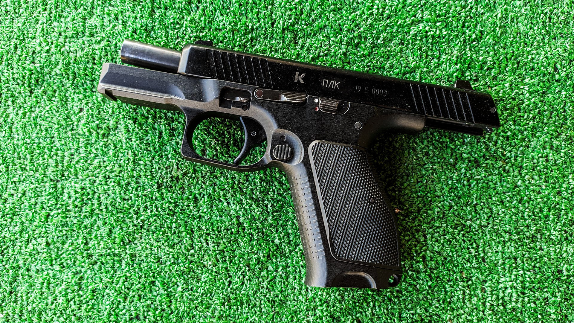 the-worst-pistol-of-the-russian-army-and-its-replacement-russia-beyond