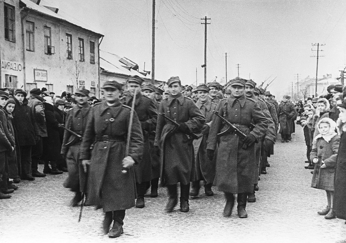 La Liberazione Di Varsavia Raccontata Dai Fotografi Sovietici - Russia ...