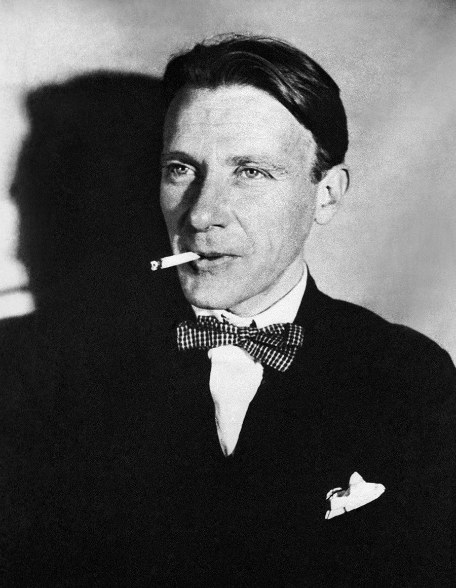 Bulgakov made history come alive in his works better than any textbook. 