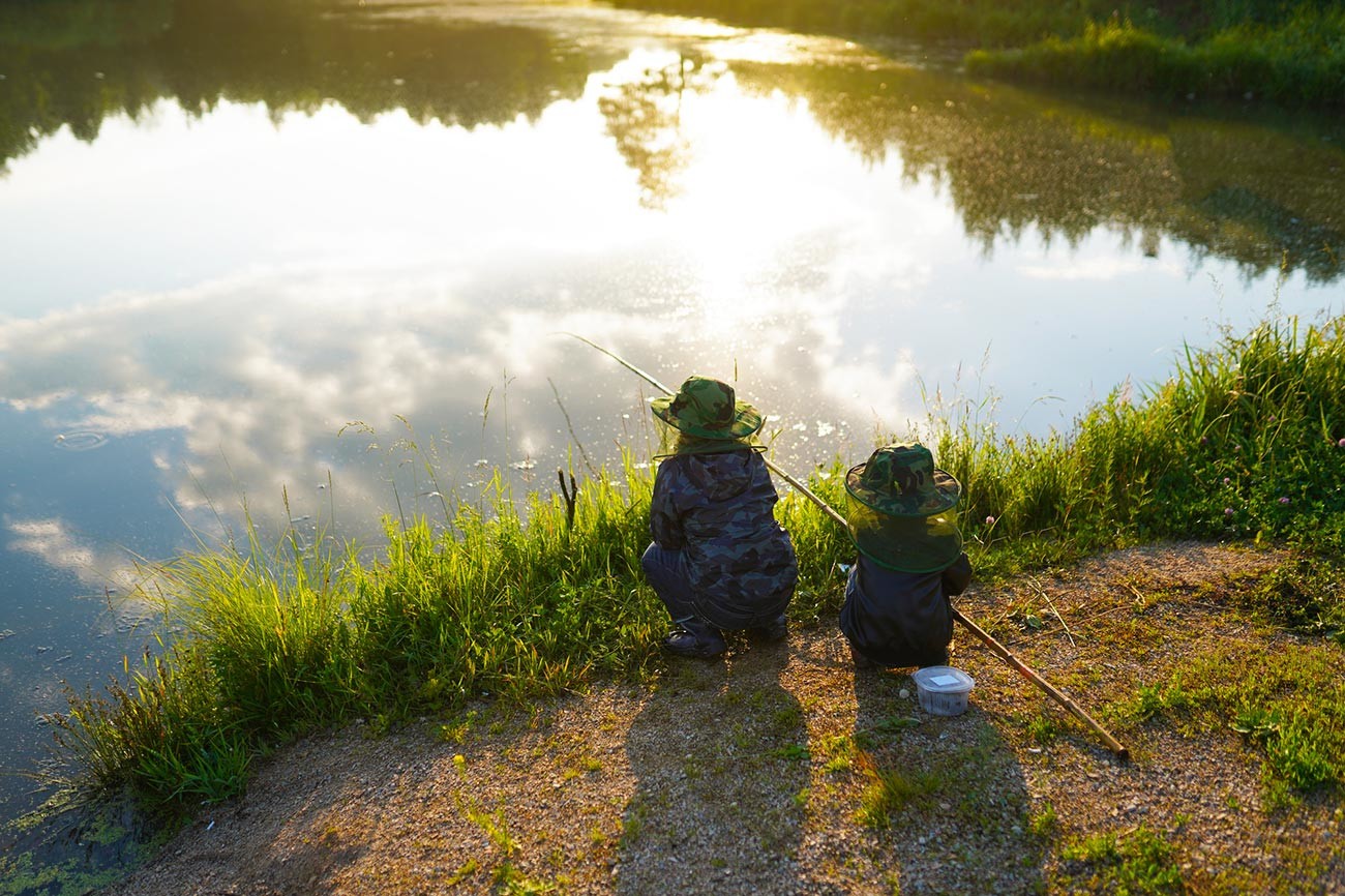 ロシアの諺 釣り好きは遠くからでも釣り好きが分かる 類は友を呼ぶ ロシア ビヨンド
