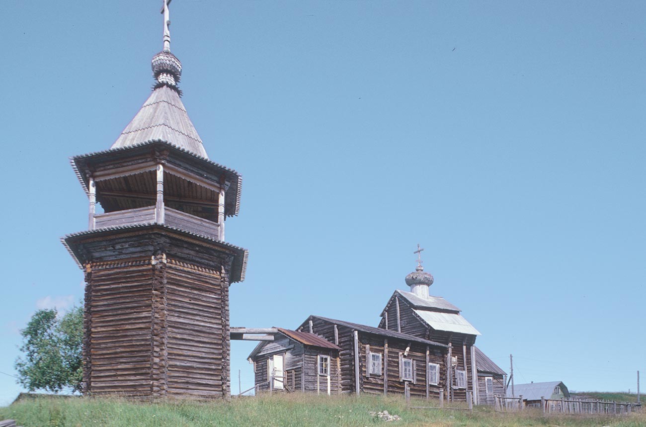 Kovda. Bell tower & Church of St. Nicholas, southwest view. July 24, 2001