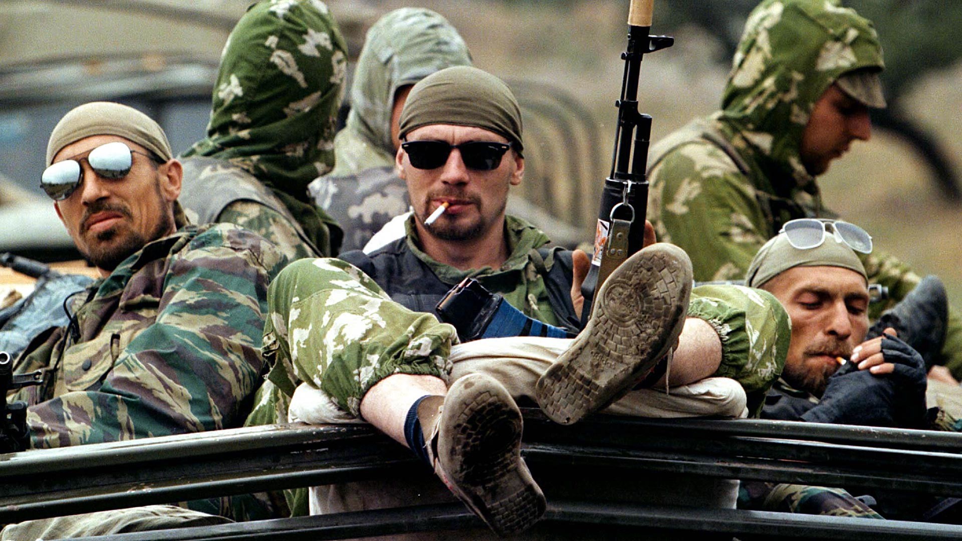 Las botas soviéticas hacían demasiado ruido y no eran adecuadas para escalar terrenos montañosos.