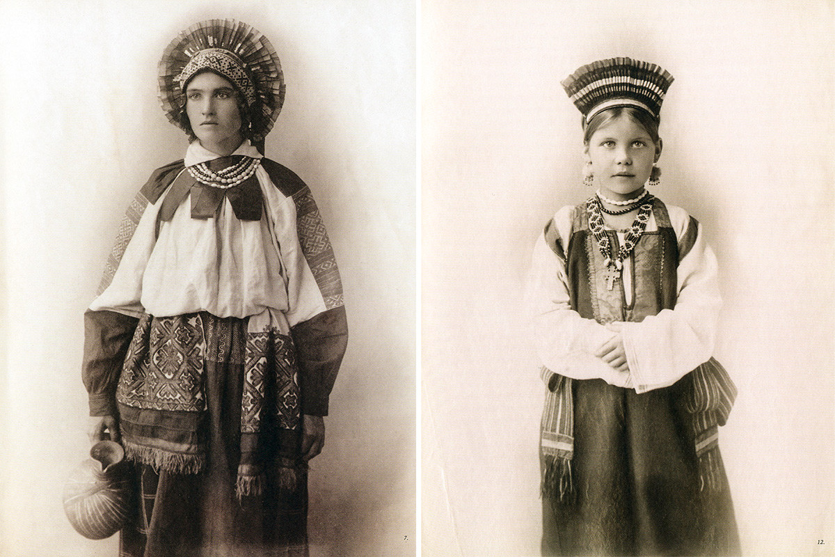 typical russian dress