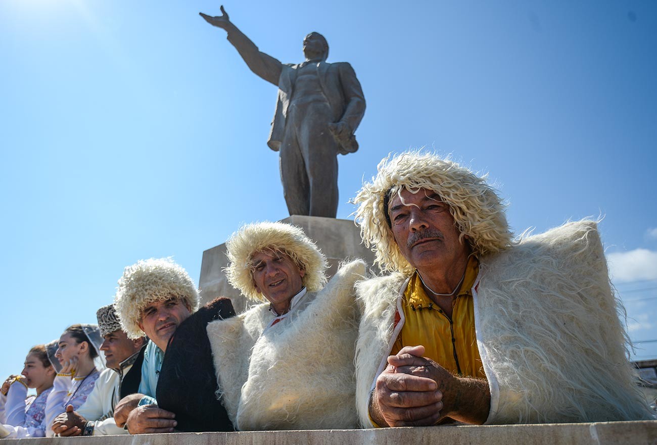 на языках какой семьи разговаривает большинство россиян. Смотреть фото на языках какой семьи разговаривает большинство россиян. Смотреть картинку на языках какой семьи разговаривает большинство россиян. Картинка про на языках какой семьи разговаривает большинство россиян. Фото на языках какой семьи разговаривает большинство россиян