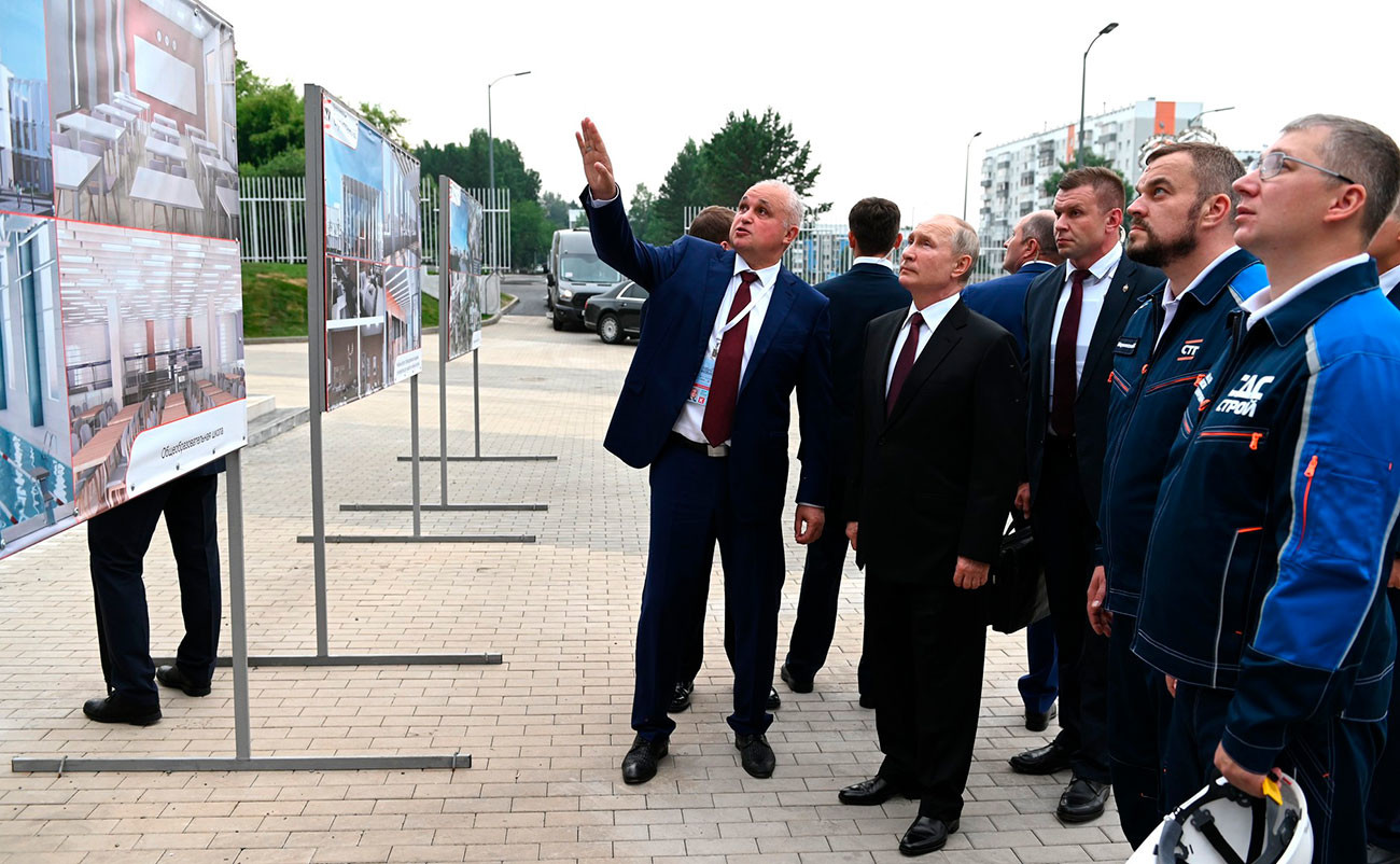 На посещение на строящия се културно -образователен комплекс на Сибирския художествен клъстер на 6 юли 2021 г.