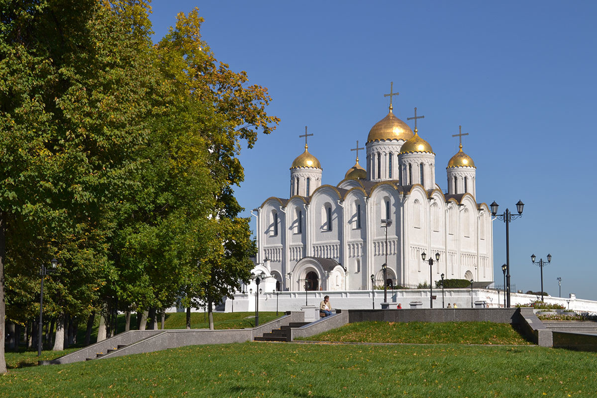 Что вырастает на старинных церквях. Смотреть фото Что вырастает на старинных церквях. Смотреть картинку Что вырастает на старинных церквях. Картинка про Что вырастает на старинных церквях. Фото Что вырастает на старинных церквях