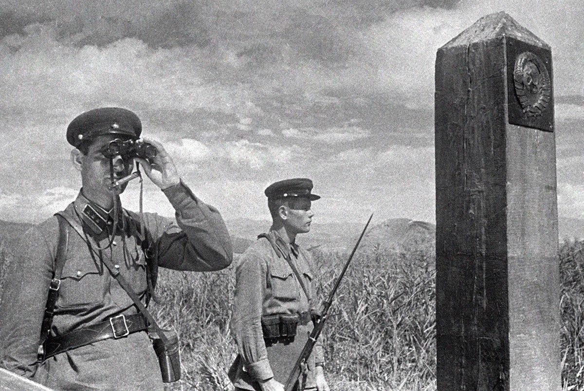 Guardas de fronteiras soviéticos próximos à Turquia em 1940.