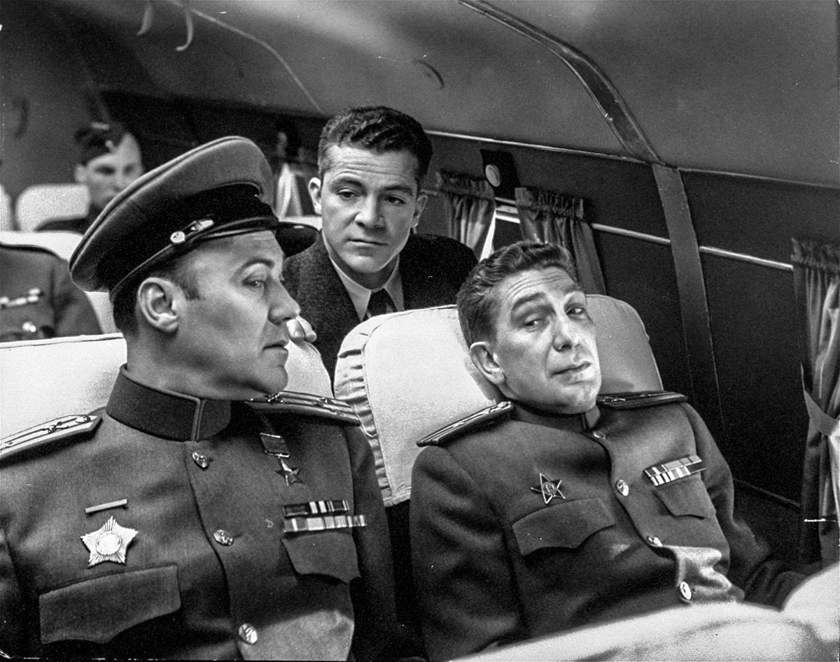 Der  US-amerikanischer Film „Der Eiserne Vorhang“ aus dem Jahr 1948 basiert auf der persönlichen Geschichte von Igor Gusenko. 