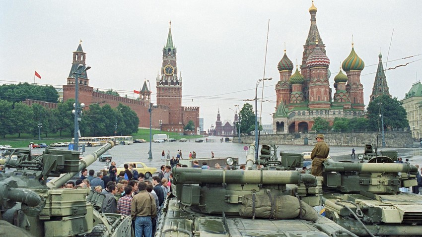 19.08.1991 Moskau. Panzer auf dem Roten Platz.