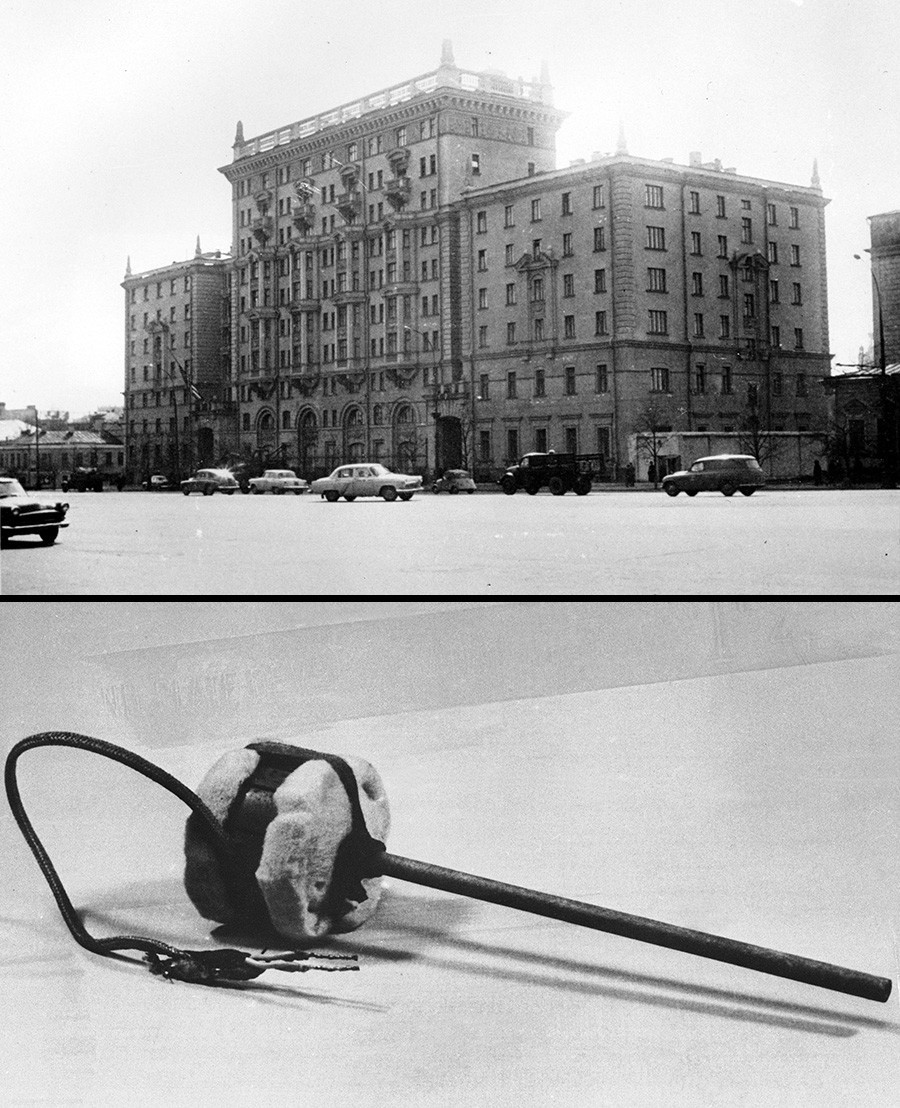 Veleposlaništvo ZDA v Moskvi (zgoraj). Spodaj je eden od več kot 40 skrivnih mikrofonov, najdenih v ameriškem veleposlaništvu v Moskvi.