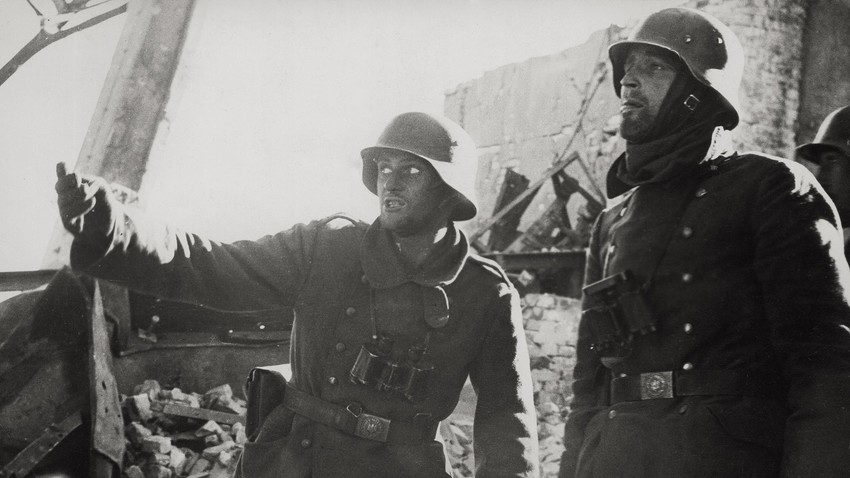 How the Germans tried to rescue their troops at Stalingrad (PHOTOS) - Vimarsana News
