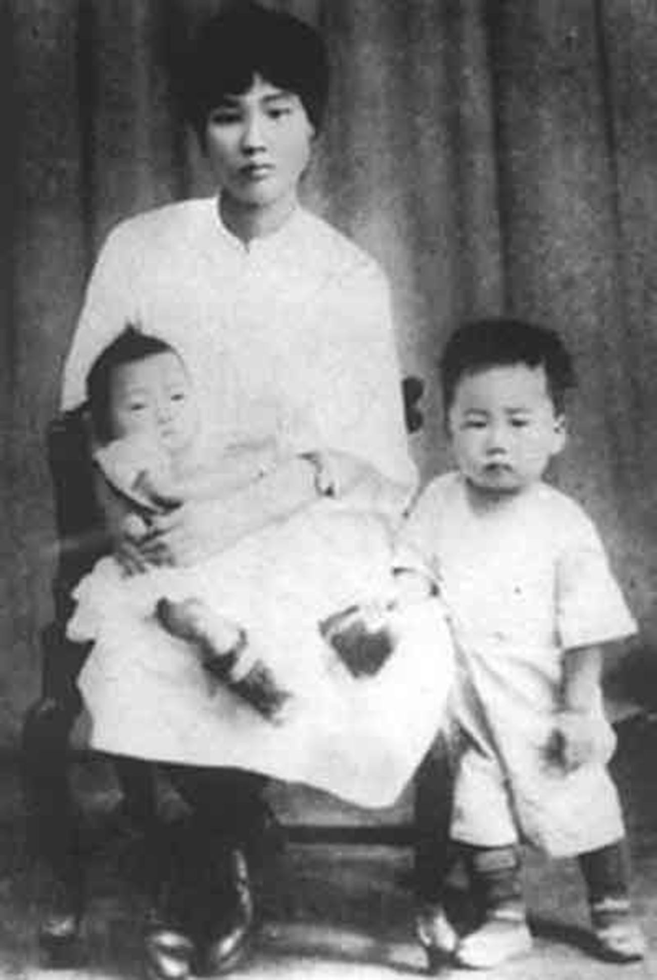 Јанг Каихуи, мајка Мао Анјинга.