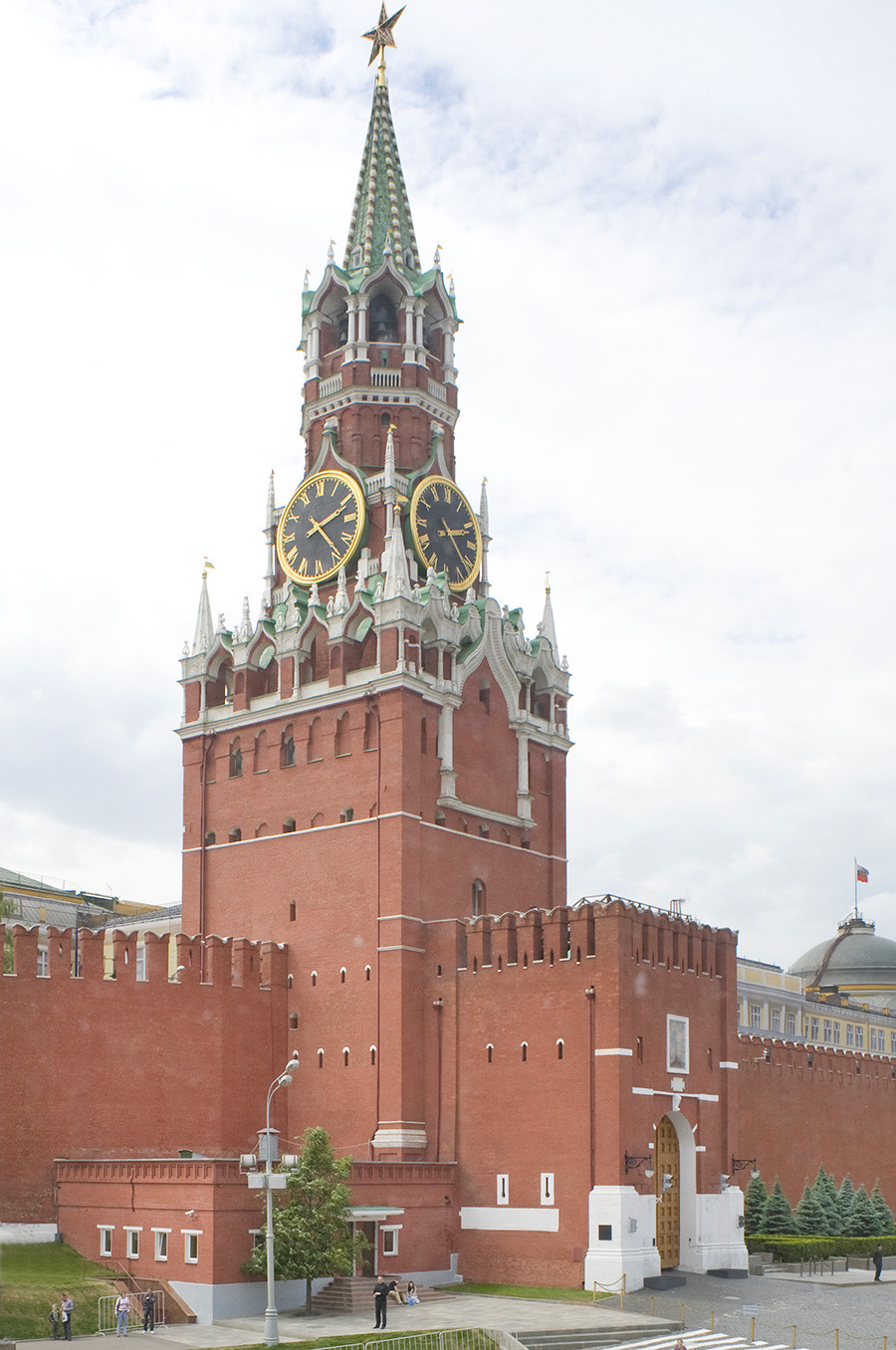 Kremlin. Savior (Spassky) Tower, southeast view. June 2, 2012