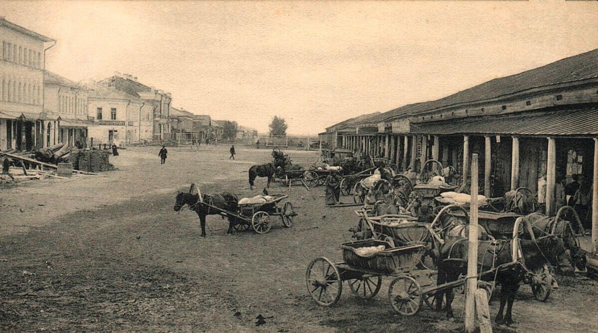 Uma das ruas centrais de Vesegonsk. Foto foi tirada antes de 1916
