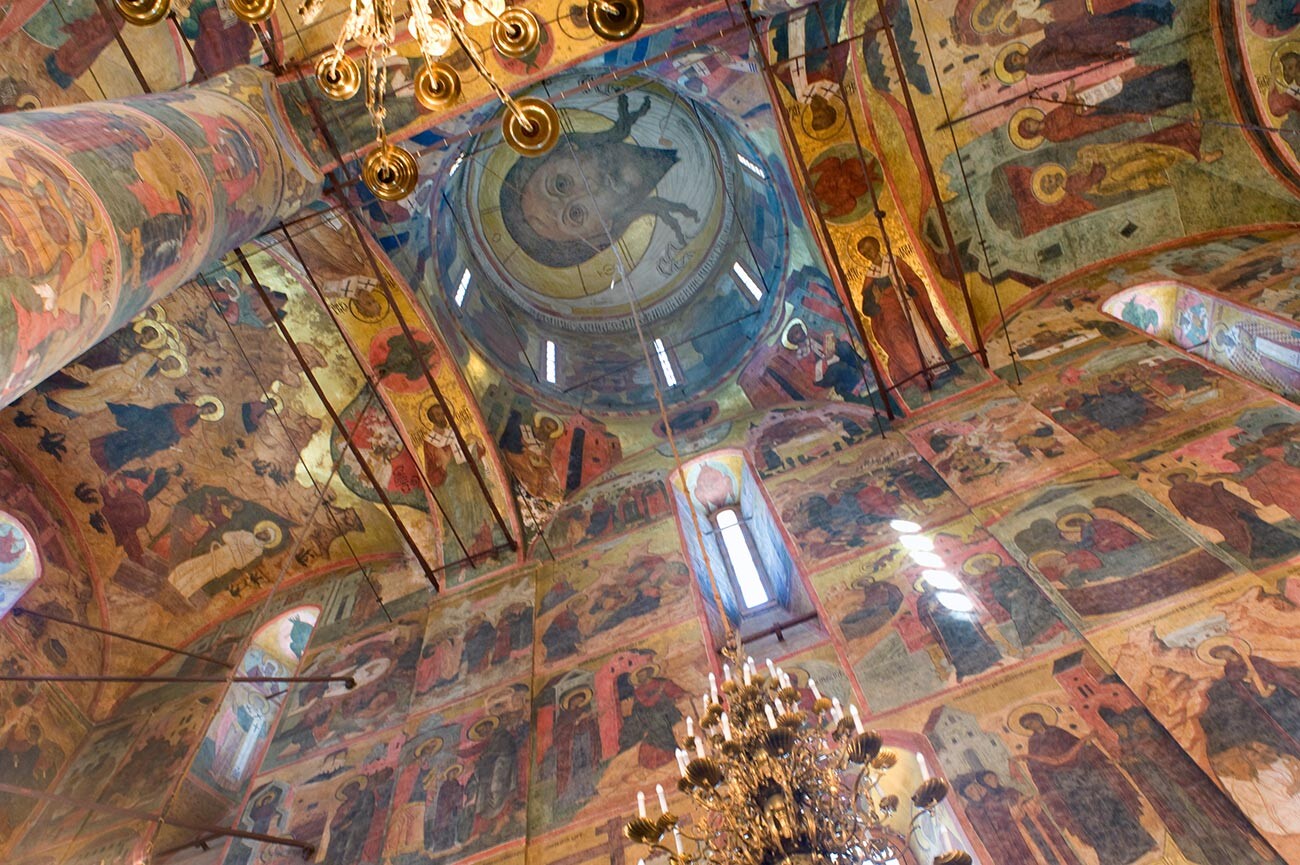Dormition Cathedral, interior. North wall & northwest cupola with Miraculous Image of the Savior. June 17, 2012