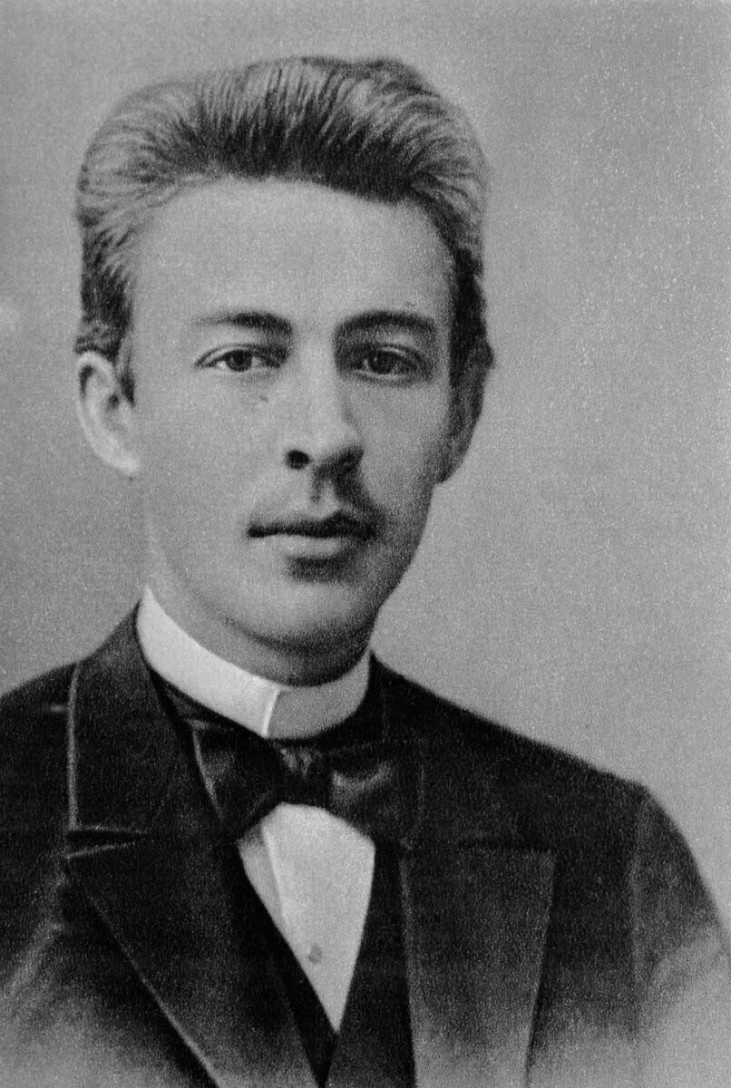 Fotografia de Rachmaninoff do início da década de 1890.