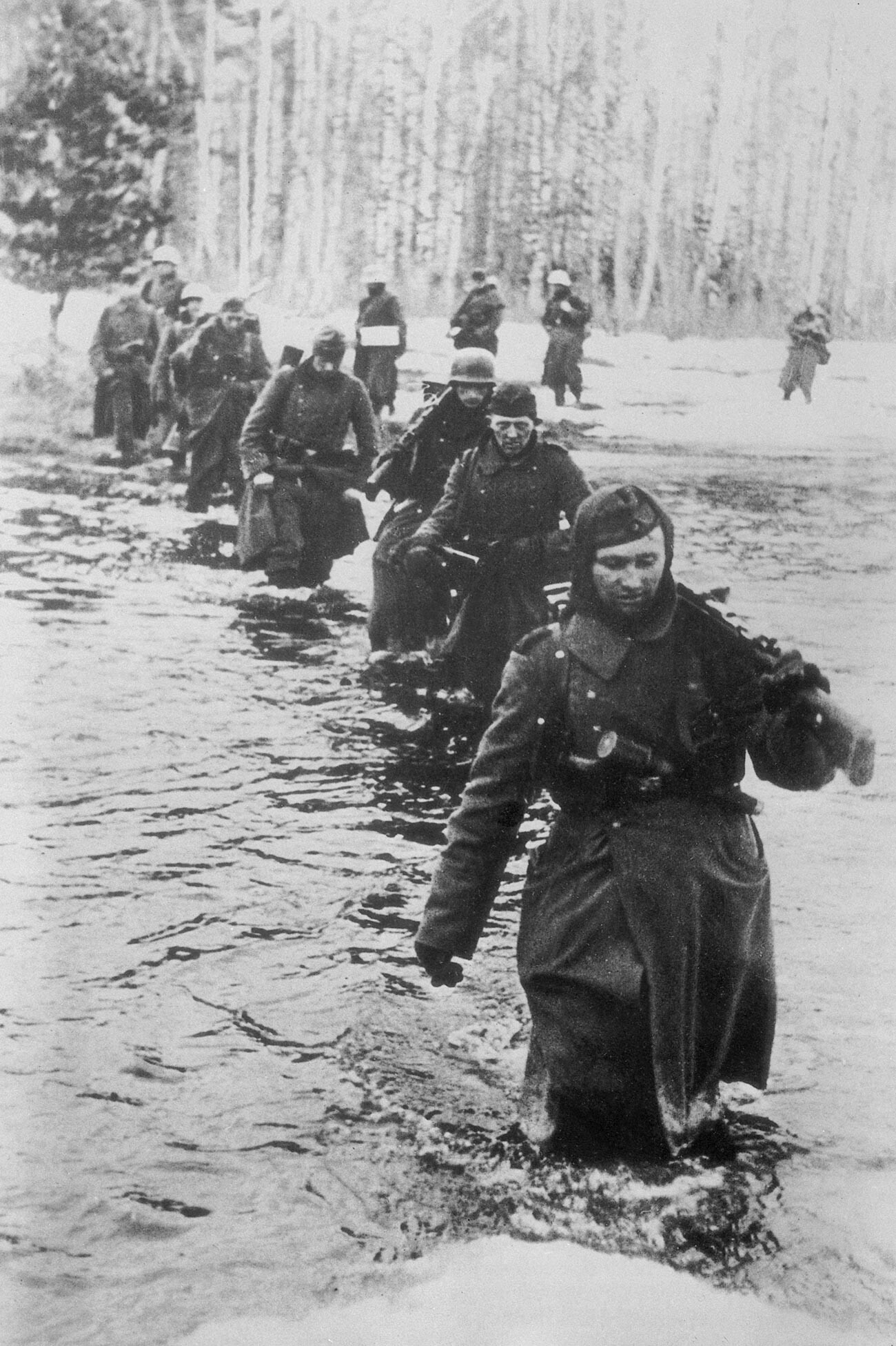Rückzug deutscher Soldaten aus dem Brückenkopf Demjansk während des Großen Vaterländischen Krieges.