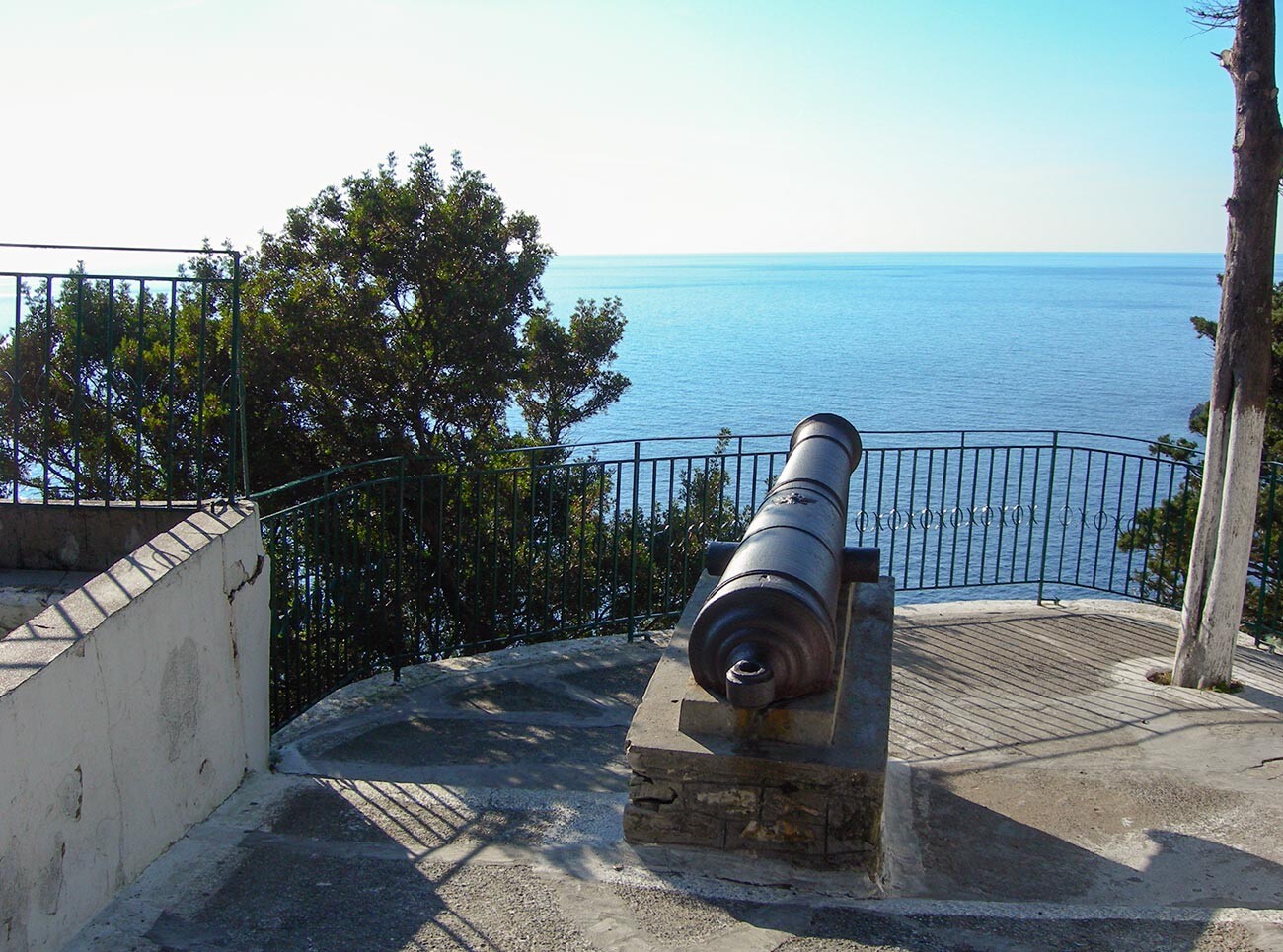 A Russian gun from the Russian-Ottoman occupation of Corfu.