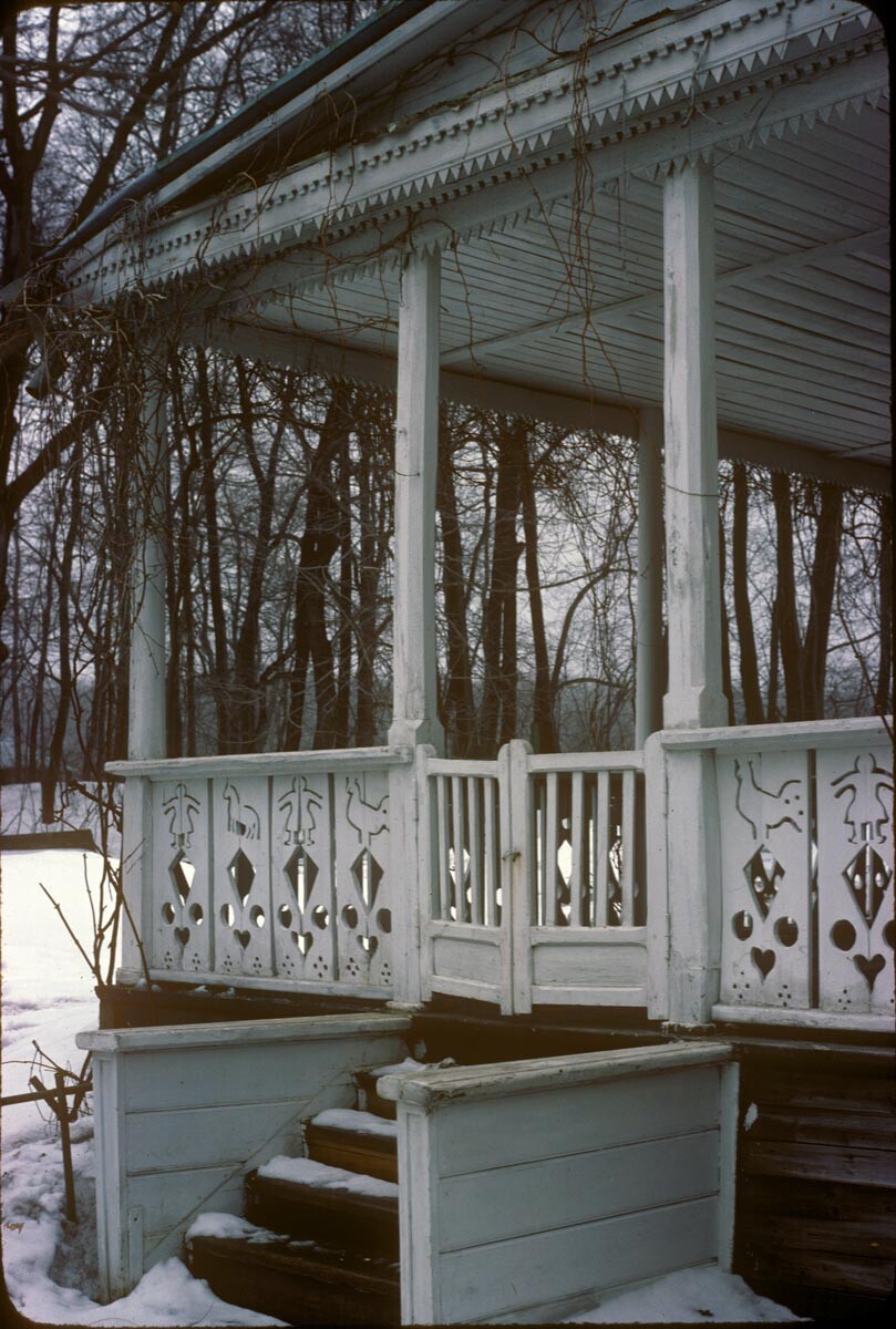 Tolstoy house. Porch. April 10, 1980