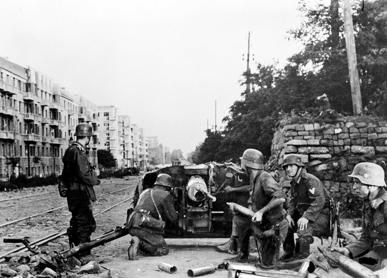 Recaptura de Rostov del Don por las tropas alemanas en julio de 1942.
