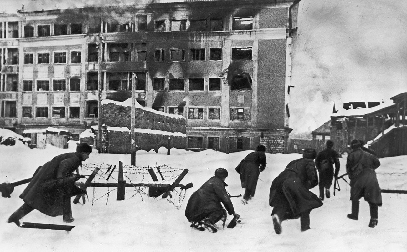 Red Army soldiers during the fight for Voronezh.