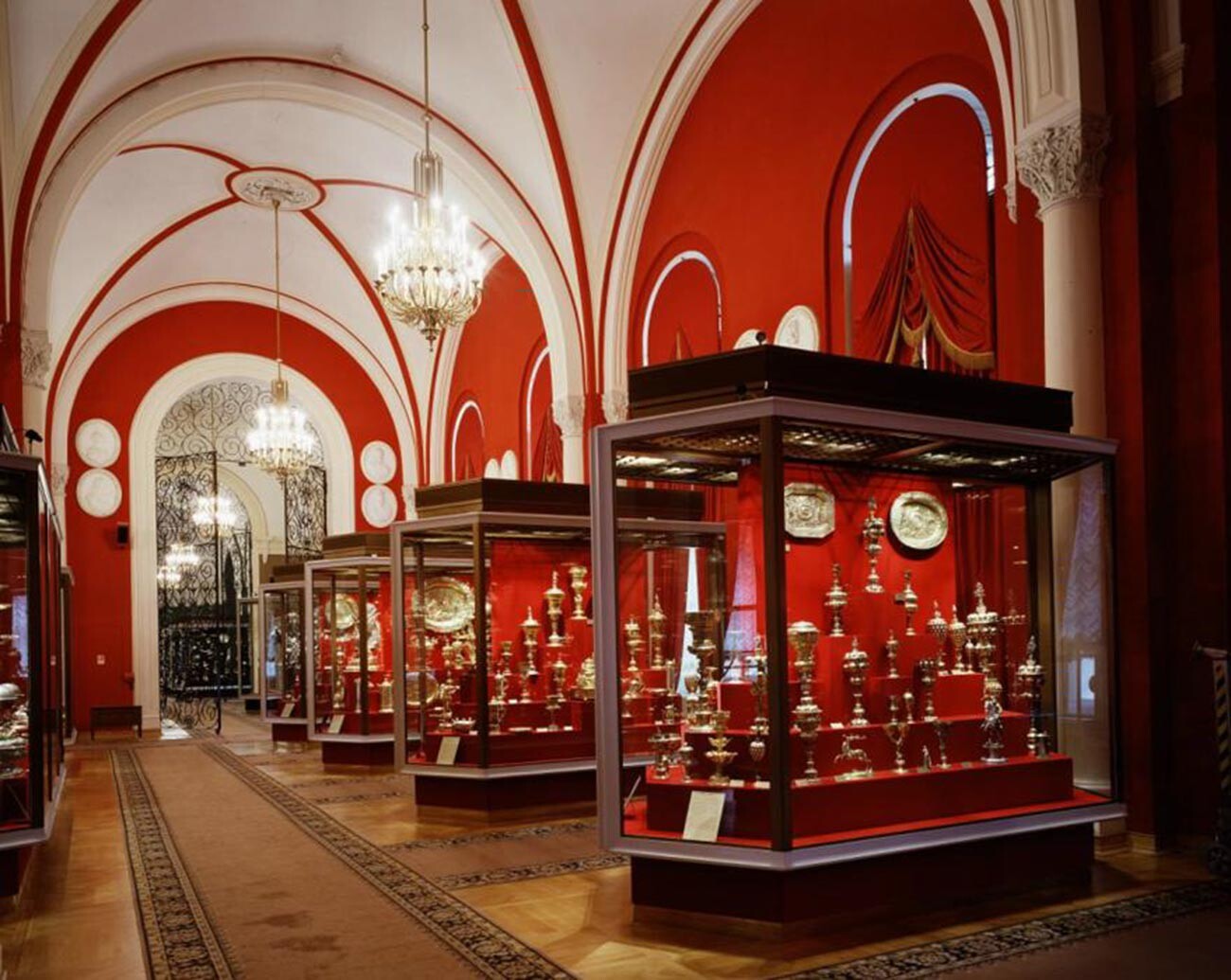  Оръжейната палата в Московския Кремъл 