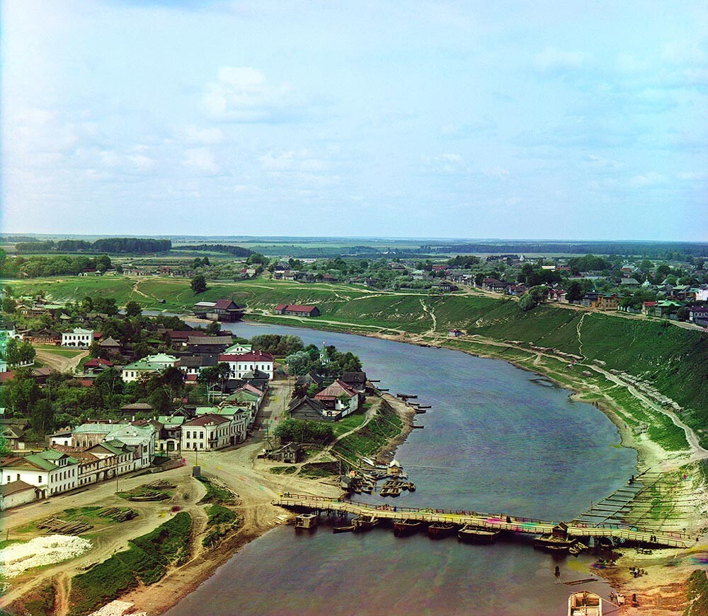 The Volga in the city of Rzhev. Tver Region, 1910.