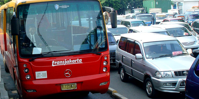 Strela, Solusi Kemacetan Jakarta dari Rusia